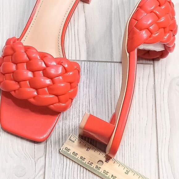 (56-4218) Women's Slide Sandals Sz 6 - Picture 3 of 8